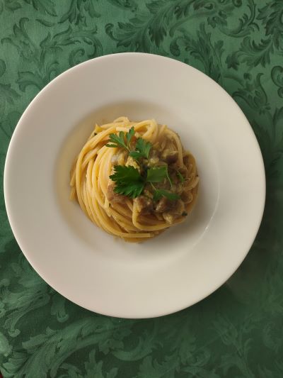 spaghetti con carciofi